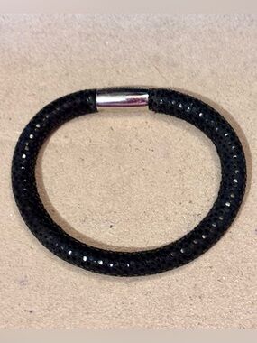 🆕 Brighton Single Sparkle Black Woodstock bracelet Leather Holds beads Retired